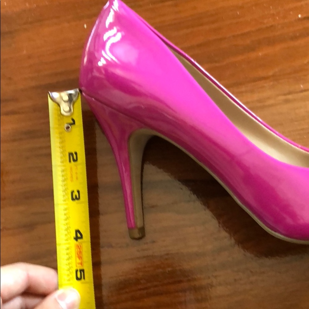 Pink heels - Picture 3 of 3